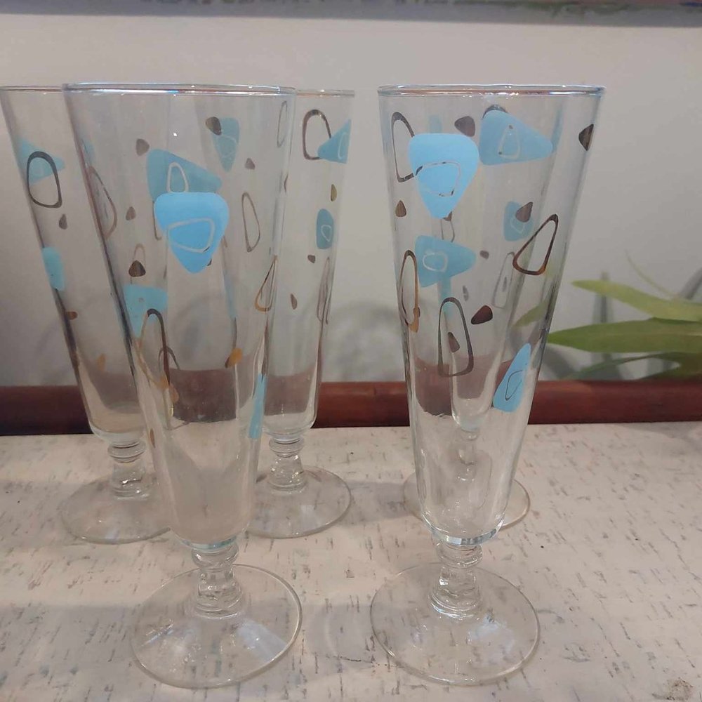 FIVE 1950s Federal boomerang amoeba space age glasses - pilner - parfait - flute